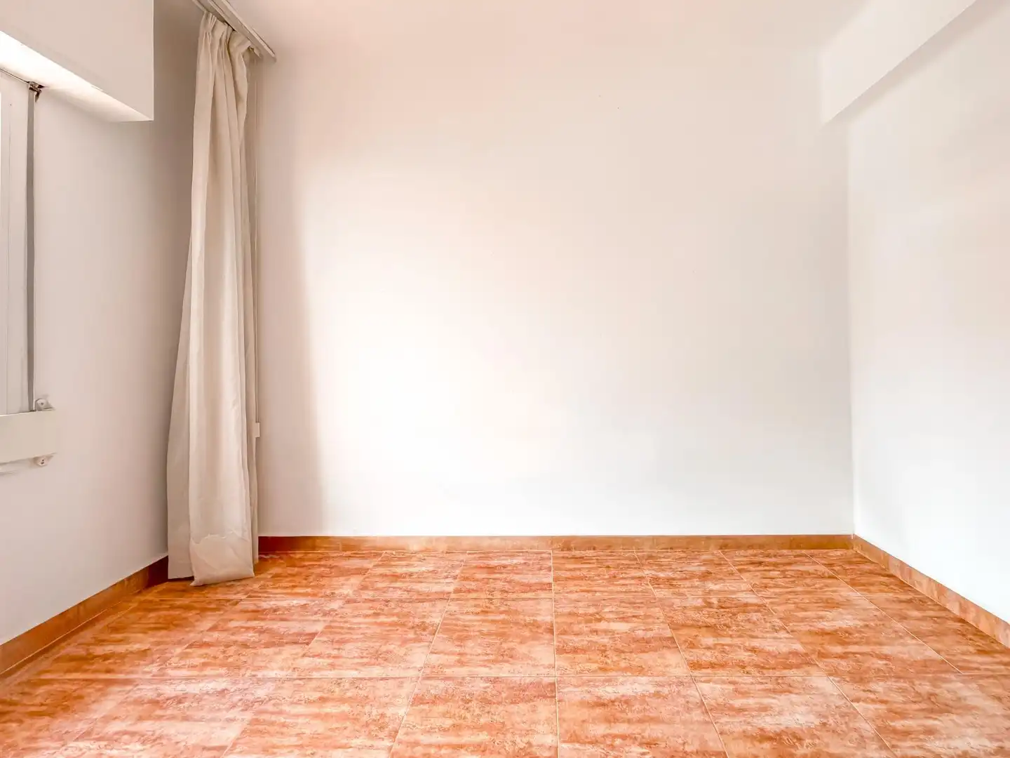 Habitación de Piso en venta en Burjassot con Balcón