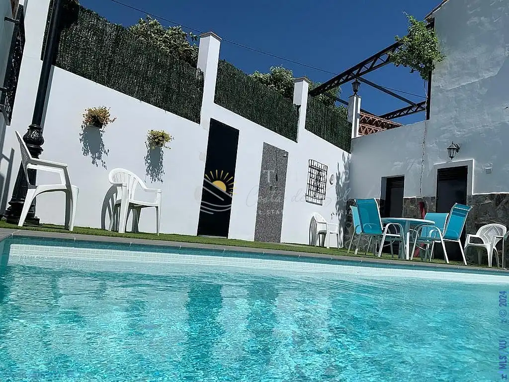 Swimming pool of Houses for sale in Torrox  with Terrace and Swimming Pool