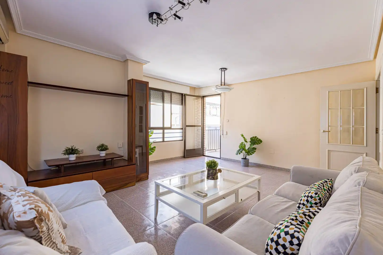 Living room of Flat for sale in Murcia  with Air Conditioner, Furnished and Balcony