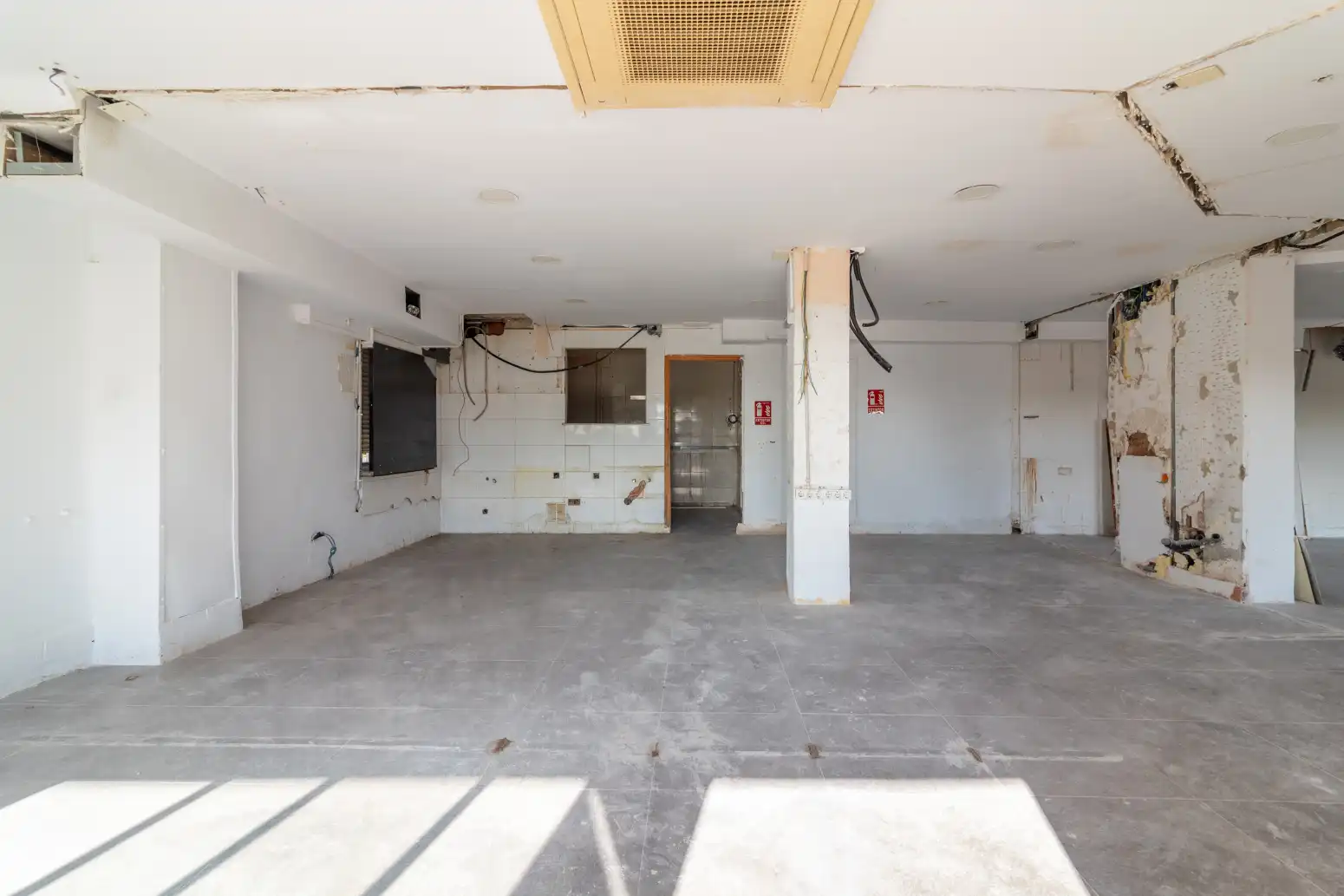 Local en venta en Puerto de Sagunto