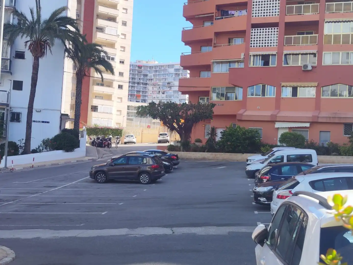 Parking de Piso en venta en Benidorm con Aire acondicionado, Calefacción y Jardín privado