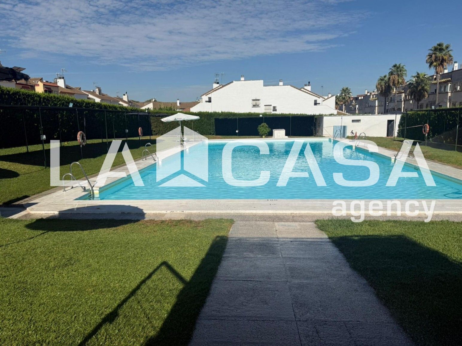 Swimming pool of Single-family semi-detached for sale in Montequinto  with Terrace