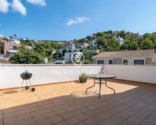 Terrassa de Casa adosada en venda en Sitges amb Aire condicionat, Calefacció i Jardí privat