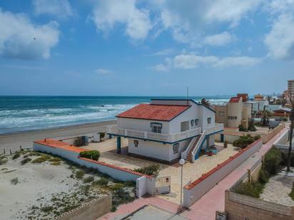 Casa o xalet en venda a Calle POLIGONO T - MANGA, 20, Playa de las Gaviotas - El Pedrucho