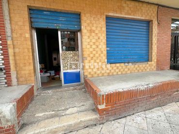 Local comercial en venda a Santa María de Benquerencia