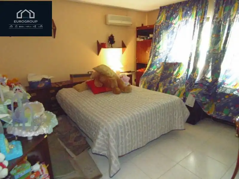 Chalet con piscina en venta en Urbanizaciones, imagen 17