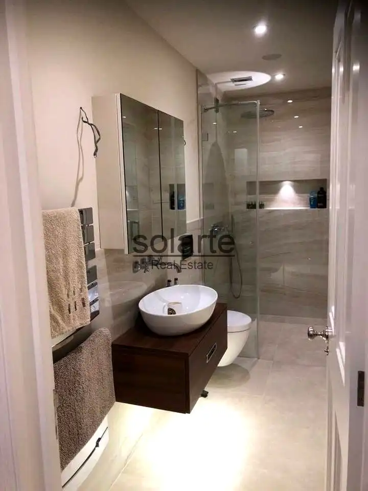Piso en venta en De Xile, La Maternitat i Sant Ramon