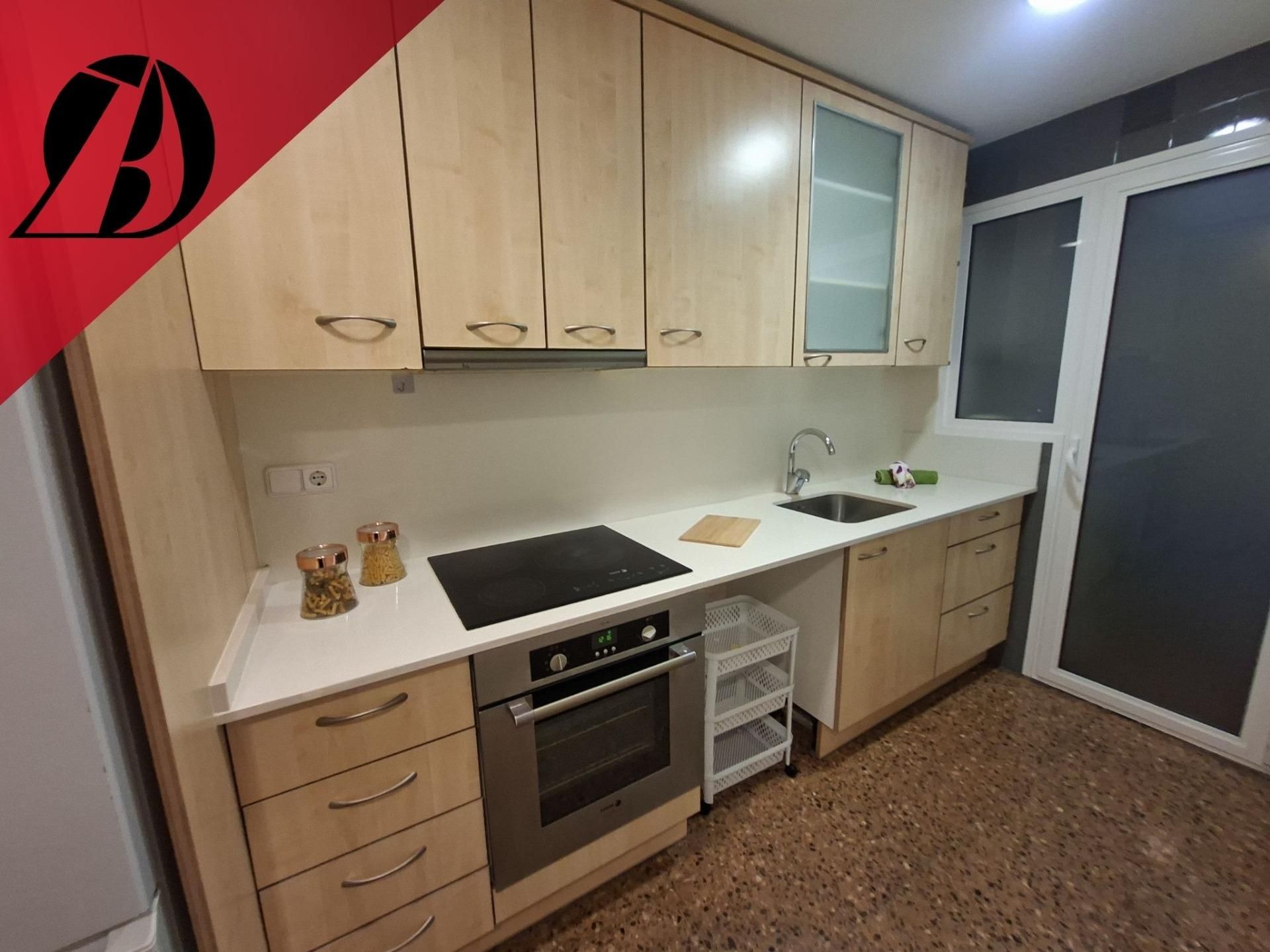 Kitchen of Flat for sale in Reus  with Air Conditioner, Heating and Terrace