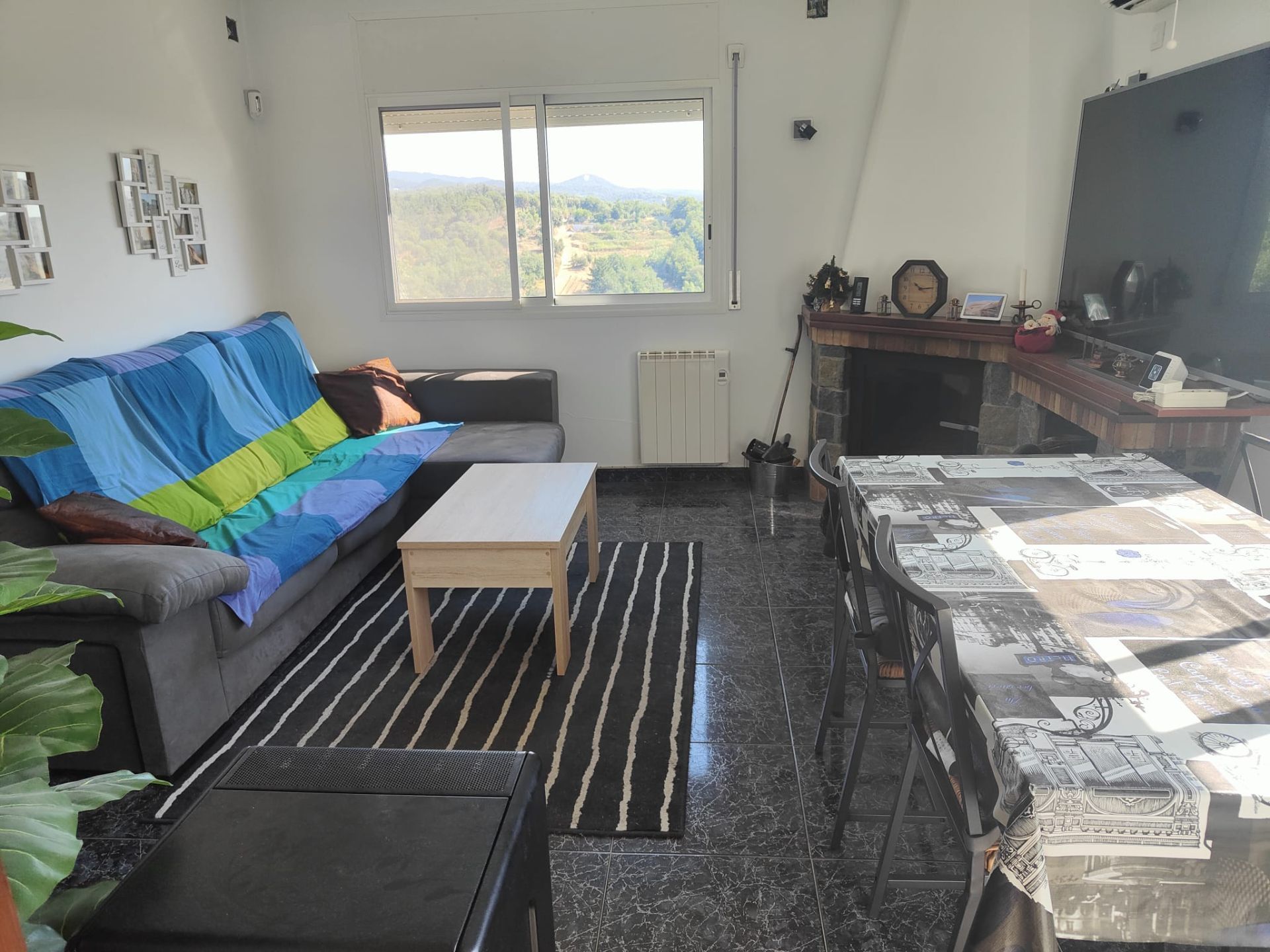 Sala d'estar de Casa o xalet en venda en Riells i Viabrea amb Calefacció i Traster