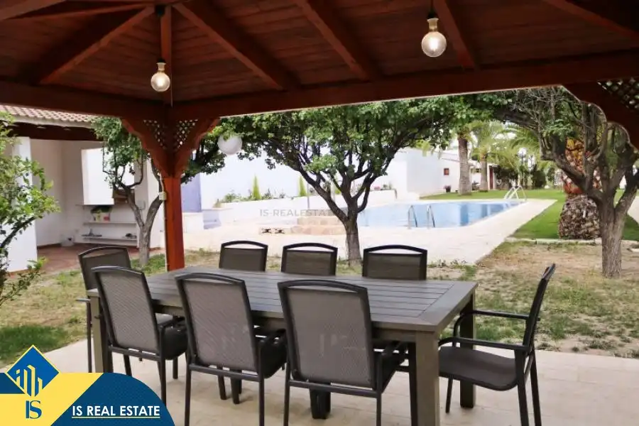 Terrassa de Casa o xalet en venda en Alicante / Alacant amb Terrassa, Moblat i Piscina comunitària