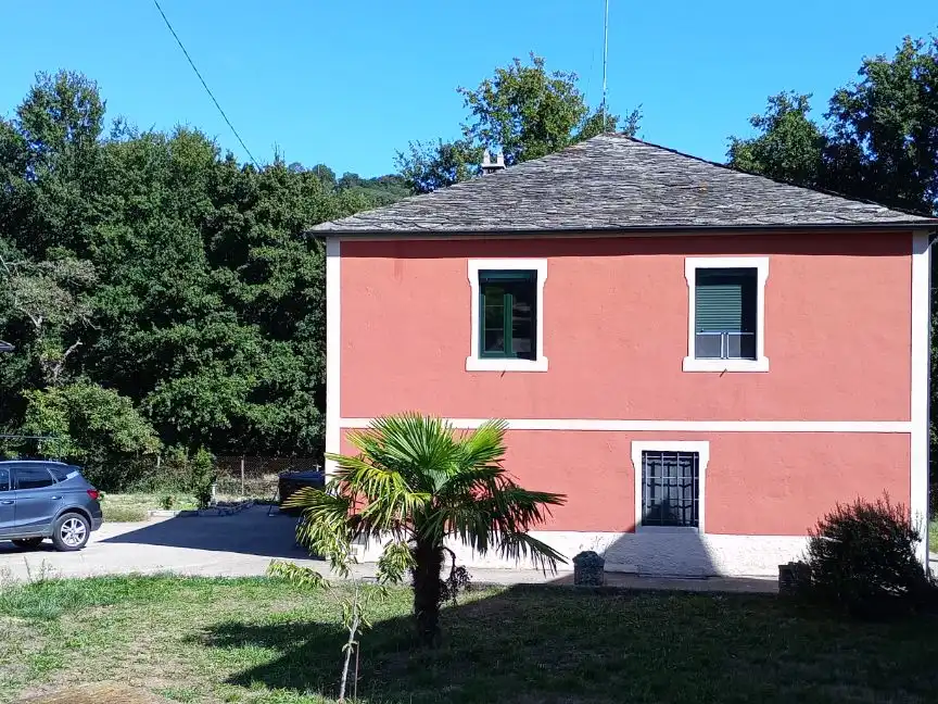 Exterior view of Houses for sale in Samos, Lugo