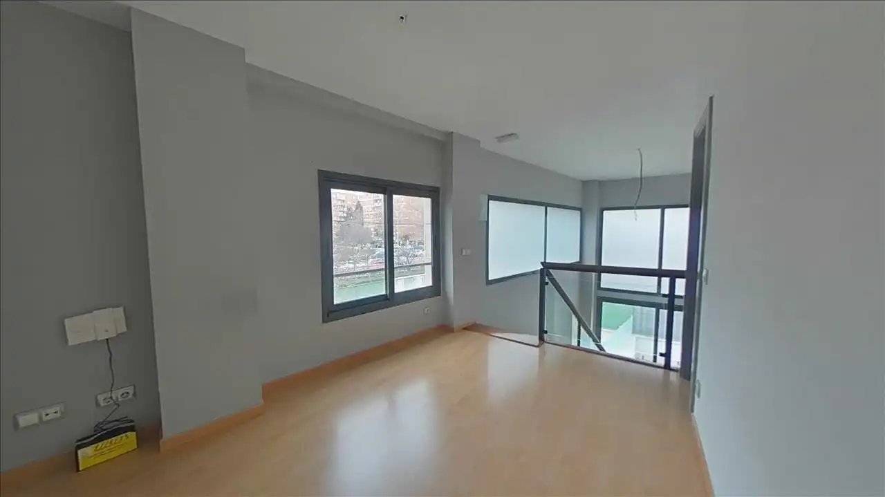 Wohnzimmer von Büro zum Verkauf in Alcorcón