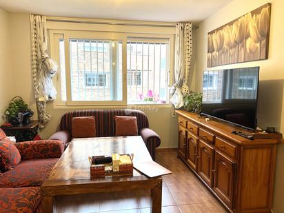 Living room of Flat for sale in Majadahonda  with Parquet flooring, Swimming Pool and Community pool