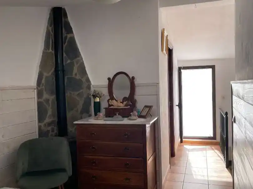Casa adosada en venta en Galaroza, Huelva