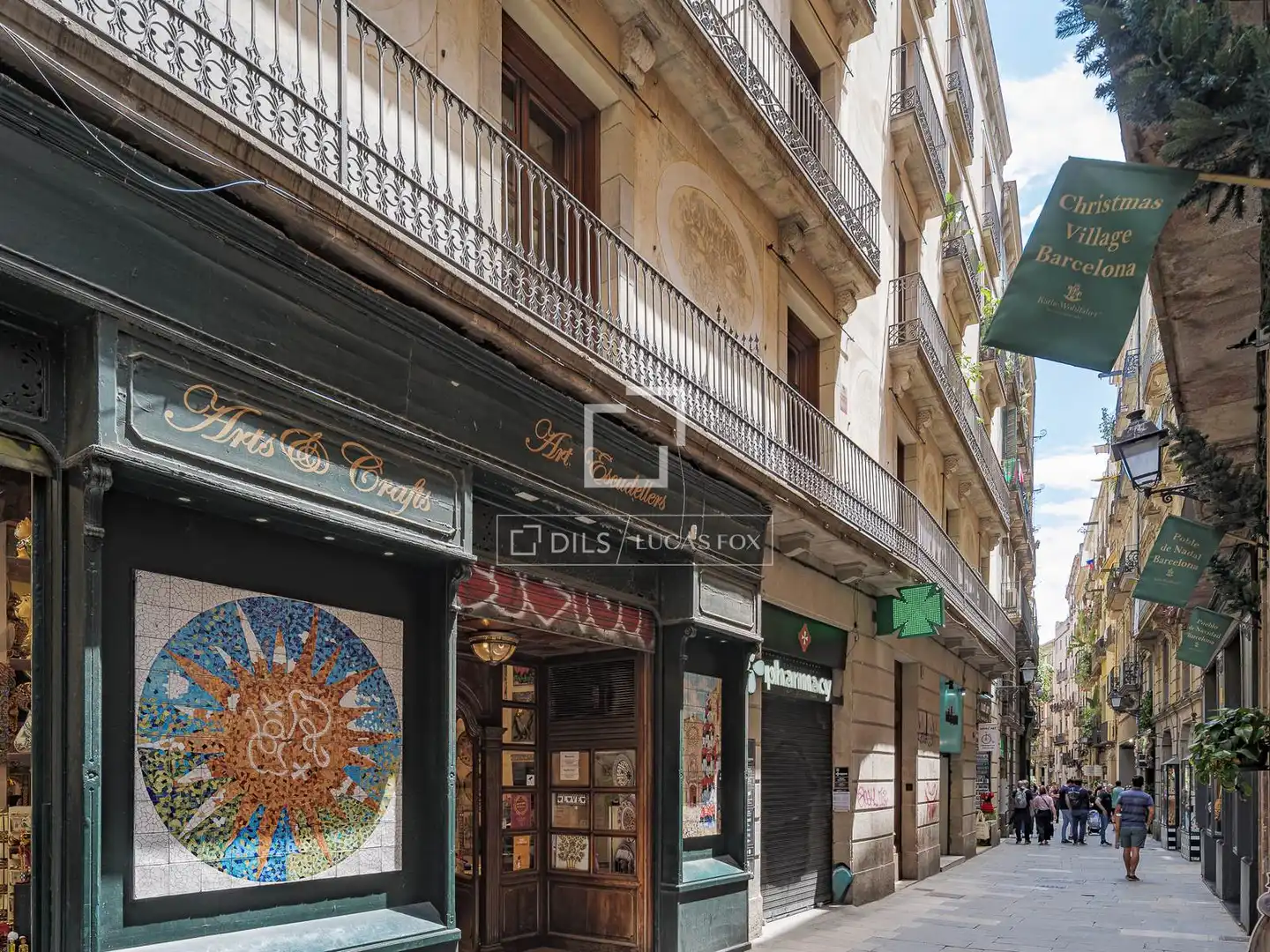 Vista exterior de Pis en venda en Barcelona amb Aire condicionat, Terrassa i Moblat