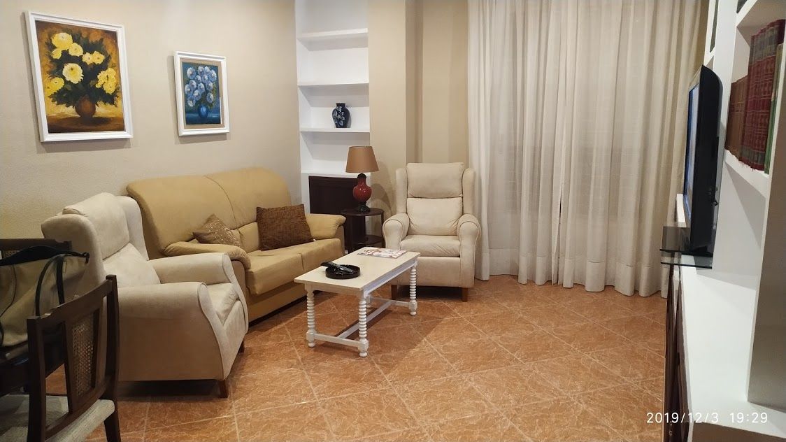 Living room of Flat to rent in Linares  with Air Conditioner, Heating and Furnished