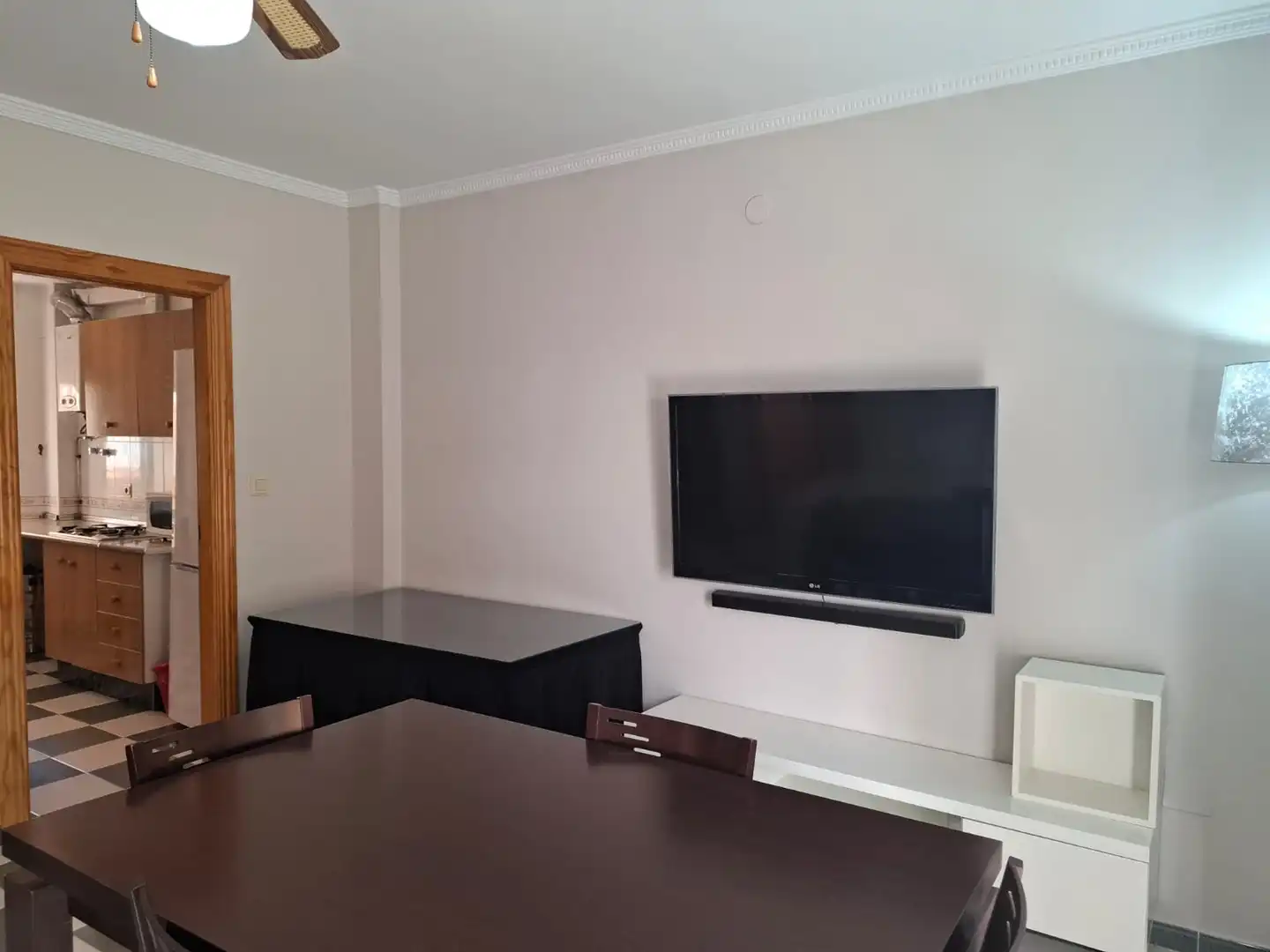 Sala de estar de Piso en venta en Torrenueva Costa con Amueblado y Balcón