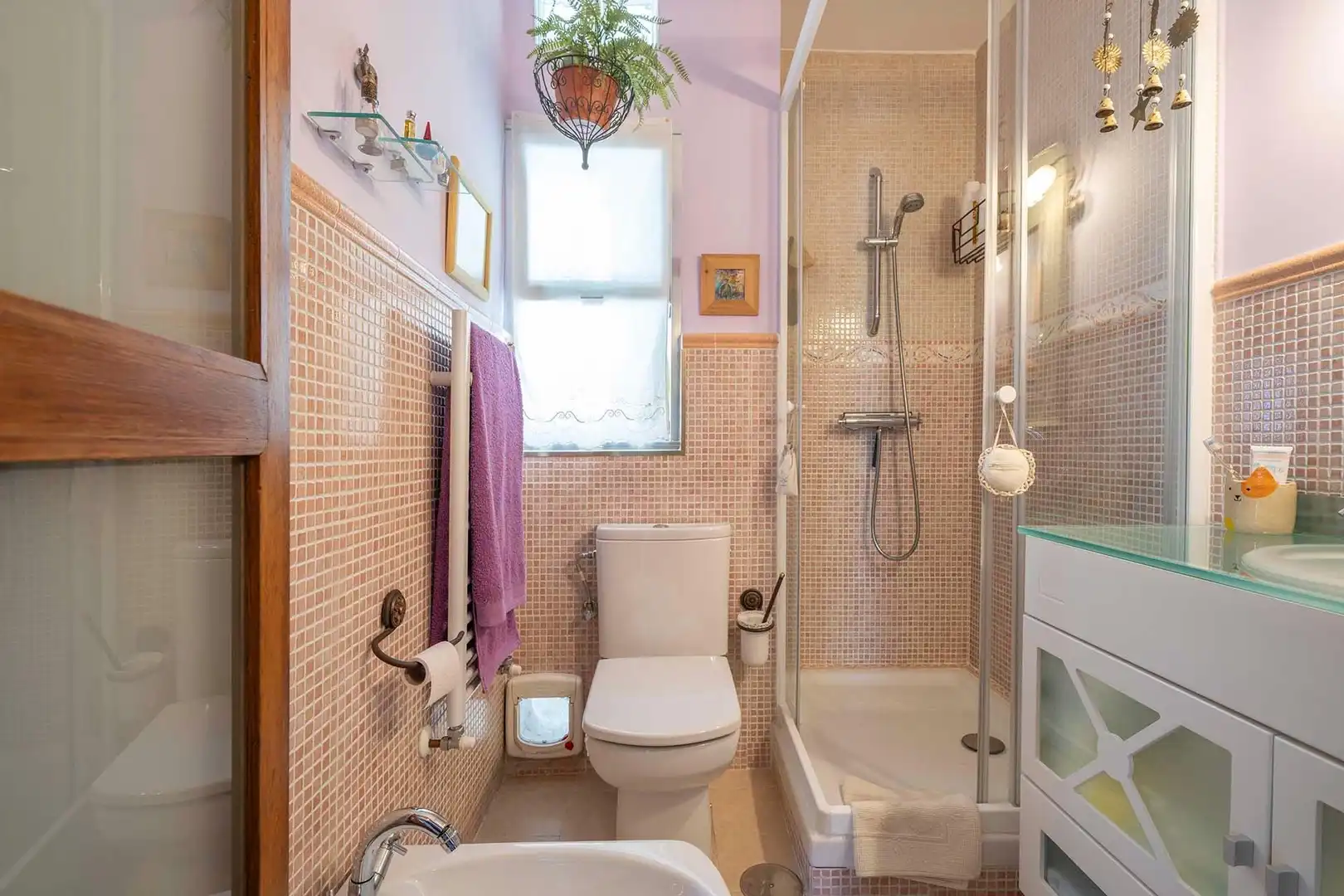 Baño de Piso en venta en Madrid con Calefacción, Parquet y Trastero