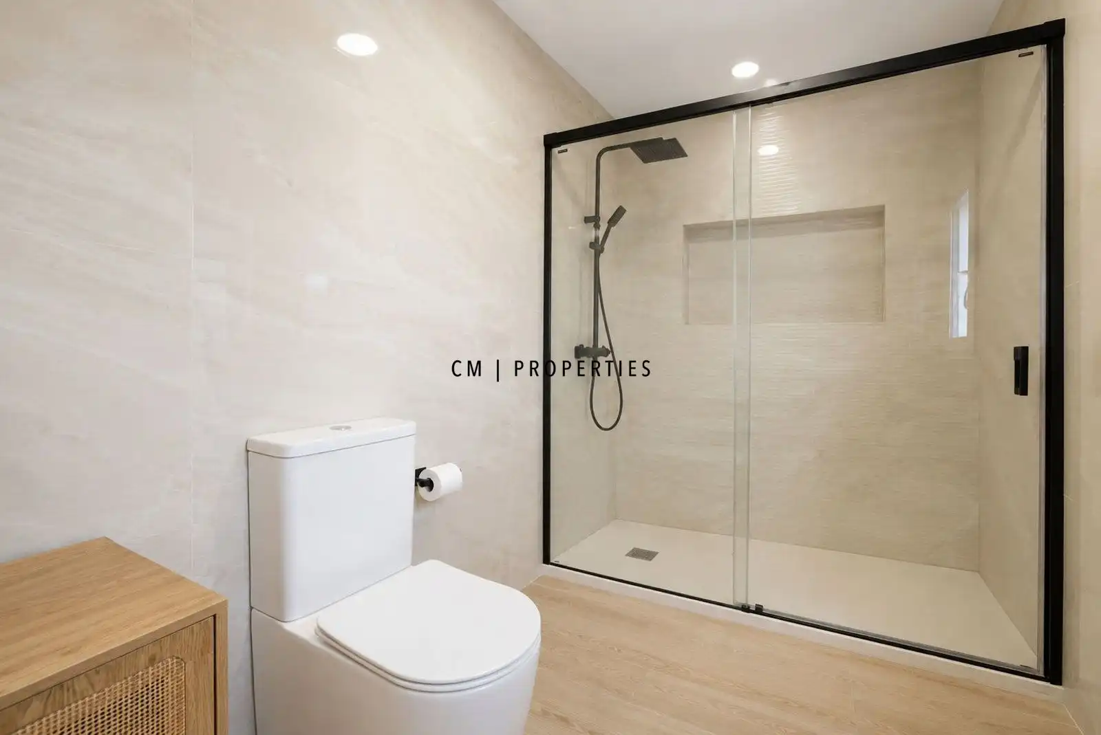 Bathroom of Houses for sale in Moncada  with Air Conditioner, Heating and Terrace