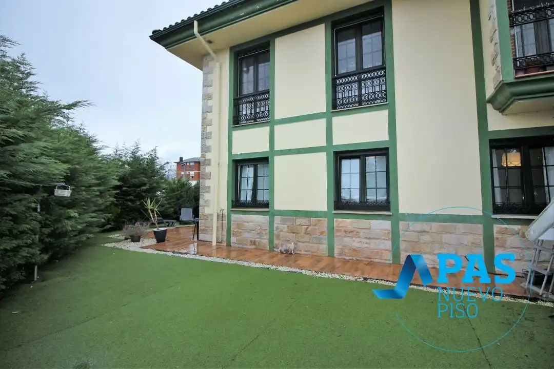 Vista exterior de Piso en venta en Penagos con Calefacción, Jardín privado y Trastero