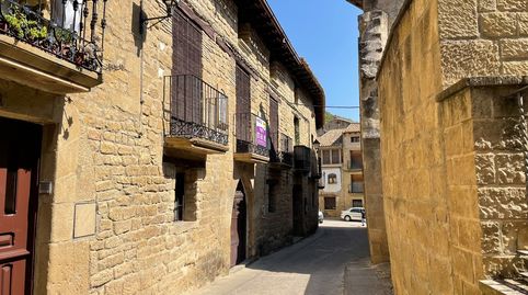 Foto 2 de Casa adosada en venta en Uncastillo, Zaragoza