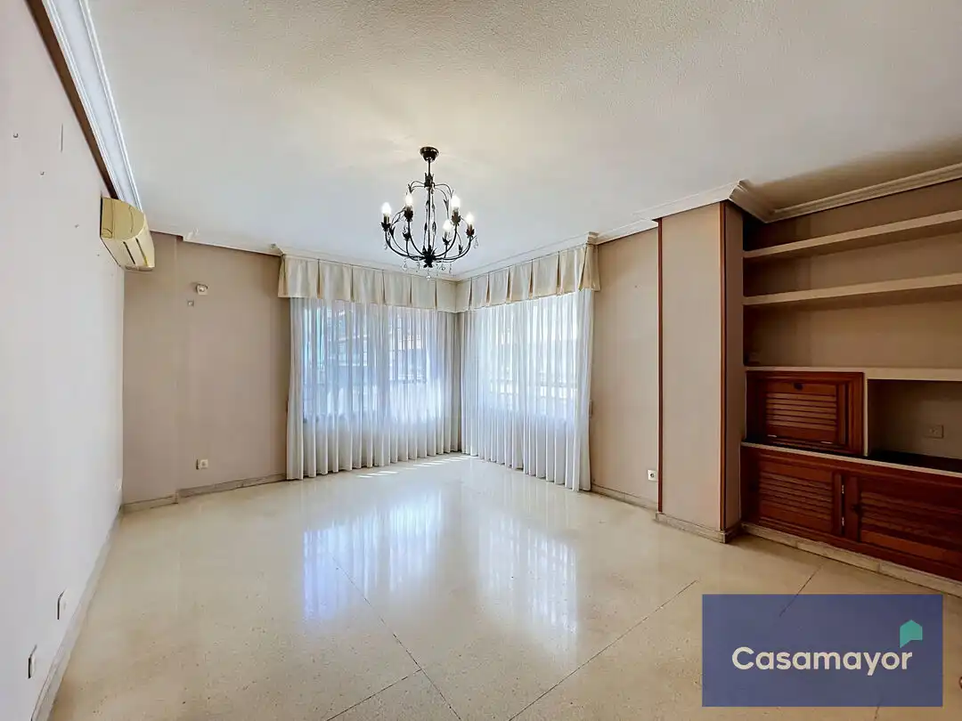 Wohnzimmer von Wohnung zum Verkauf in Alicante / Alacant mit Klimaanlage, Abstellraum und Balkon