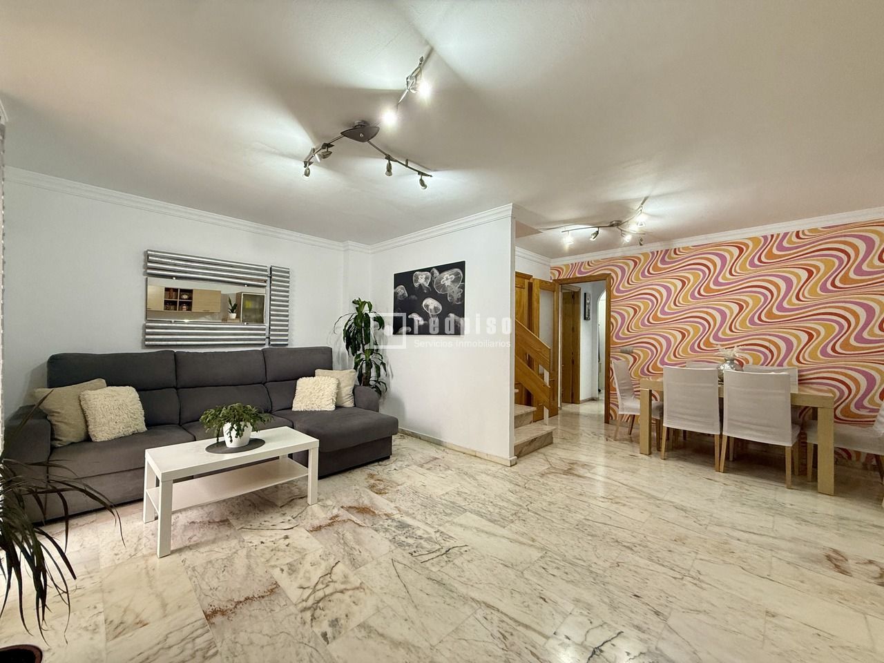 Living room of Duplex for sale in Alhaurín de la Torre  with Terrace, Storage room and Swimming Pool