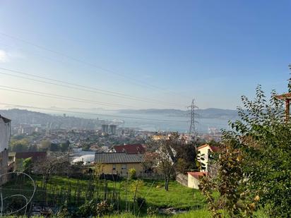 Vista exterior de Casa o xalet en venda en Vigo  amb Calefacció