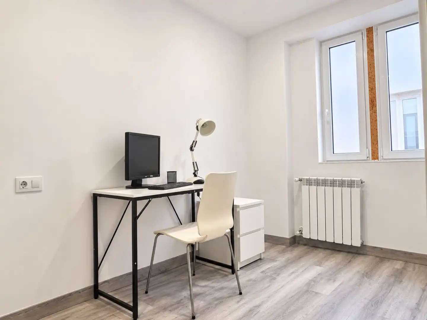 Bedroom of Flat for sale in Torrelavega 