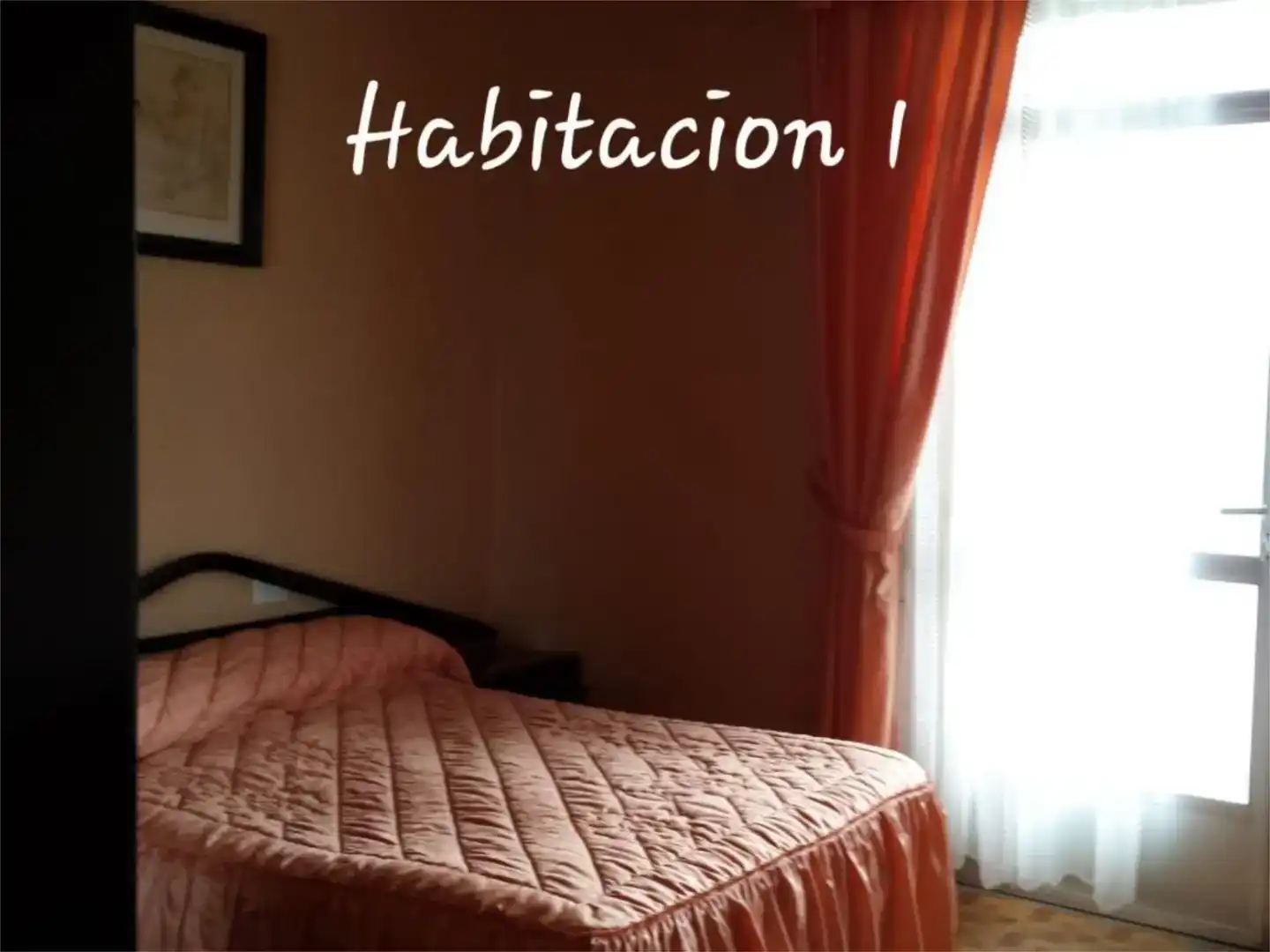 Dormitori de Casa o xalet en venda en Santa Comba