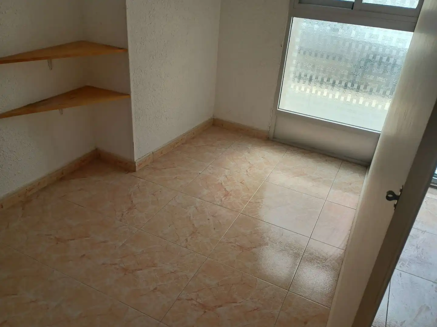 Piso en venta en C/ José Gómez Mompeán, San Crispín
