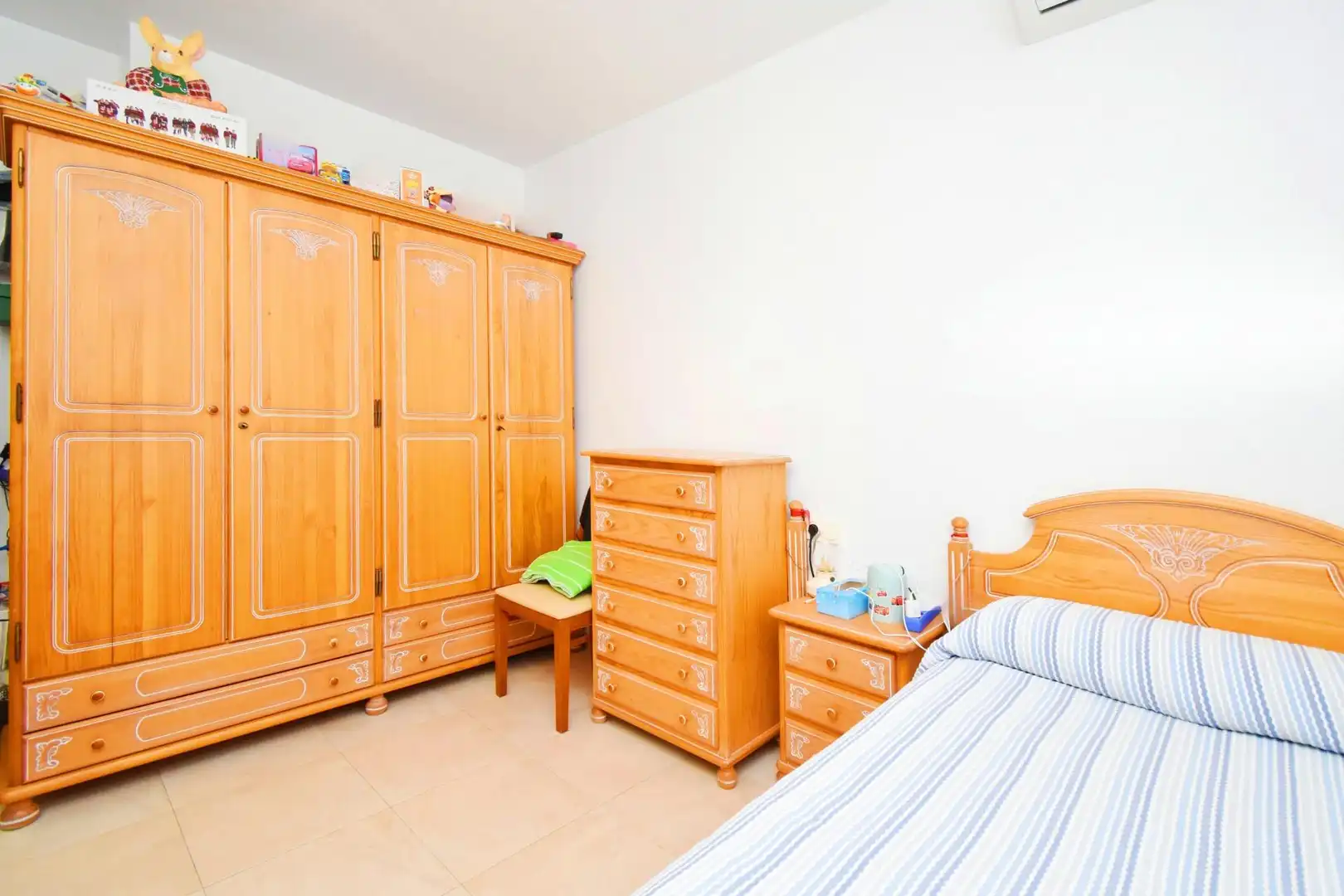 Dormitori de Casa o xalet en venda en Vícar amb Aire condicionat, Terrassa i Moblat