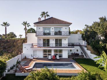 Casa amb piscina en venda a Estepona Pueblo