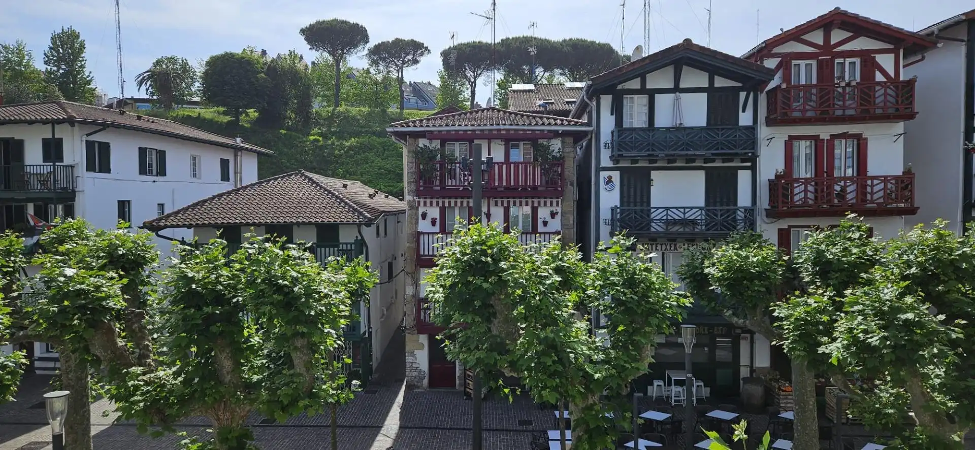 Vista exterior de Dúplex en venda en Hondarribia amb Calefacció, Traster i Moblat