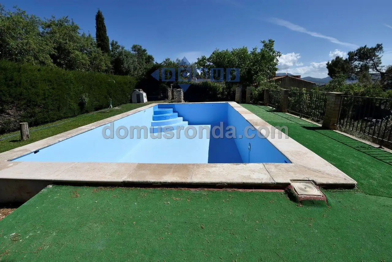Piscina de Finca rústica de alquiler en Ronda con Aire acondicionado, Calefacción y Trastero