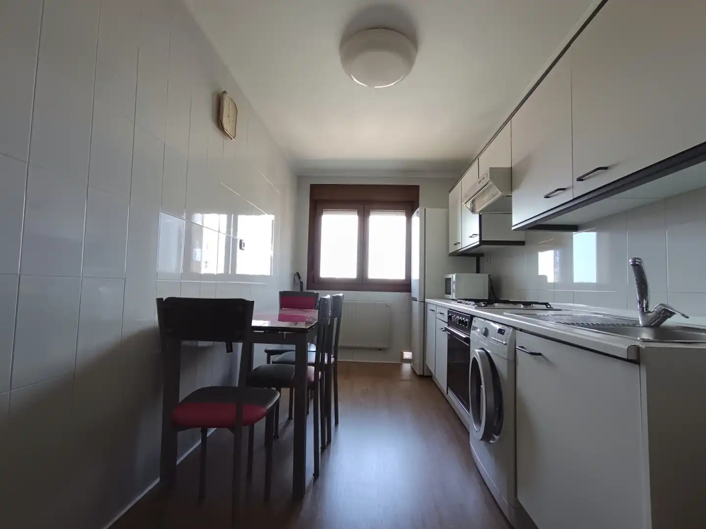 Küche von Wohnung zur Miete in Gijón  mit Heizung, Abstellraum und Möbliert