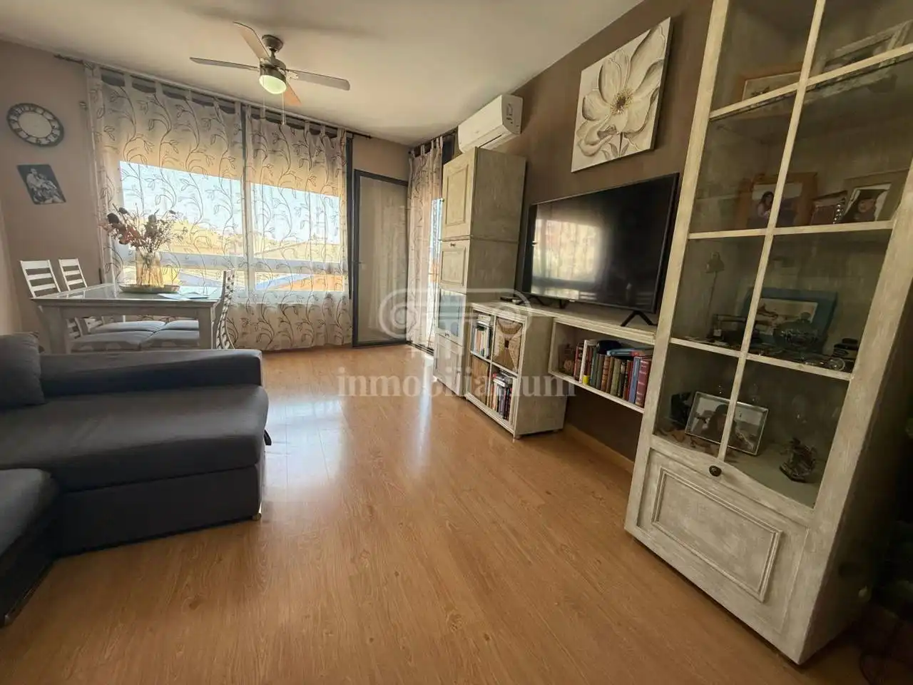 Sala d'estar de Pis en venda en Tordera amb Aire condicionat, Calefacció i Parquet