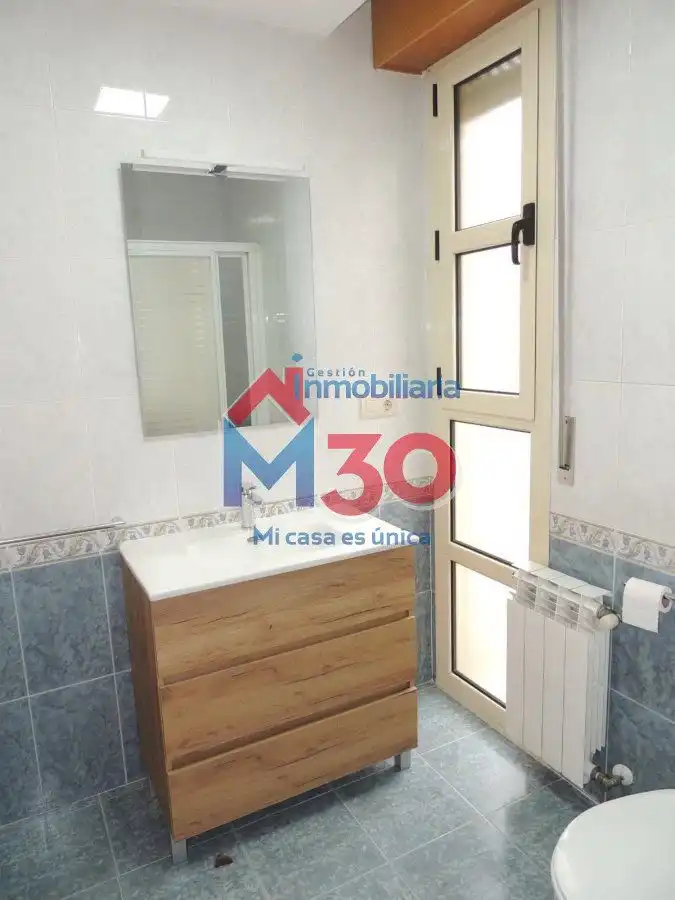 Bathroom of Apartments for sale in Miranda de Ebro  with Heating, Parquet flooring and Storage room