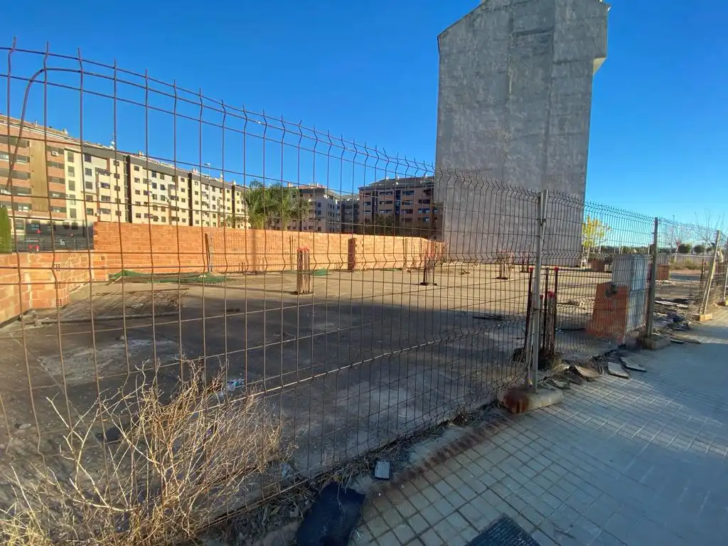 Lagerraum zum Verkauf in MERCE RODOREDA, Piscinas