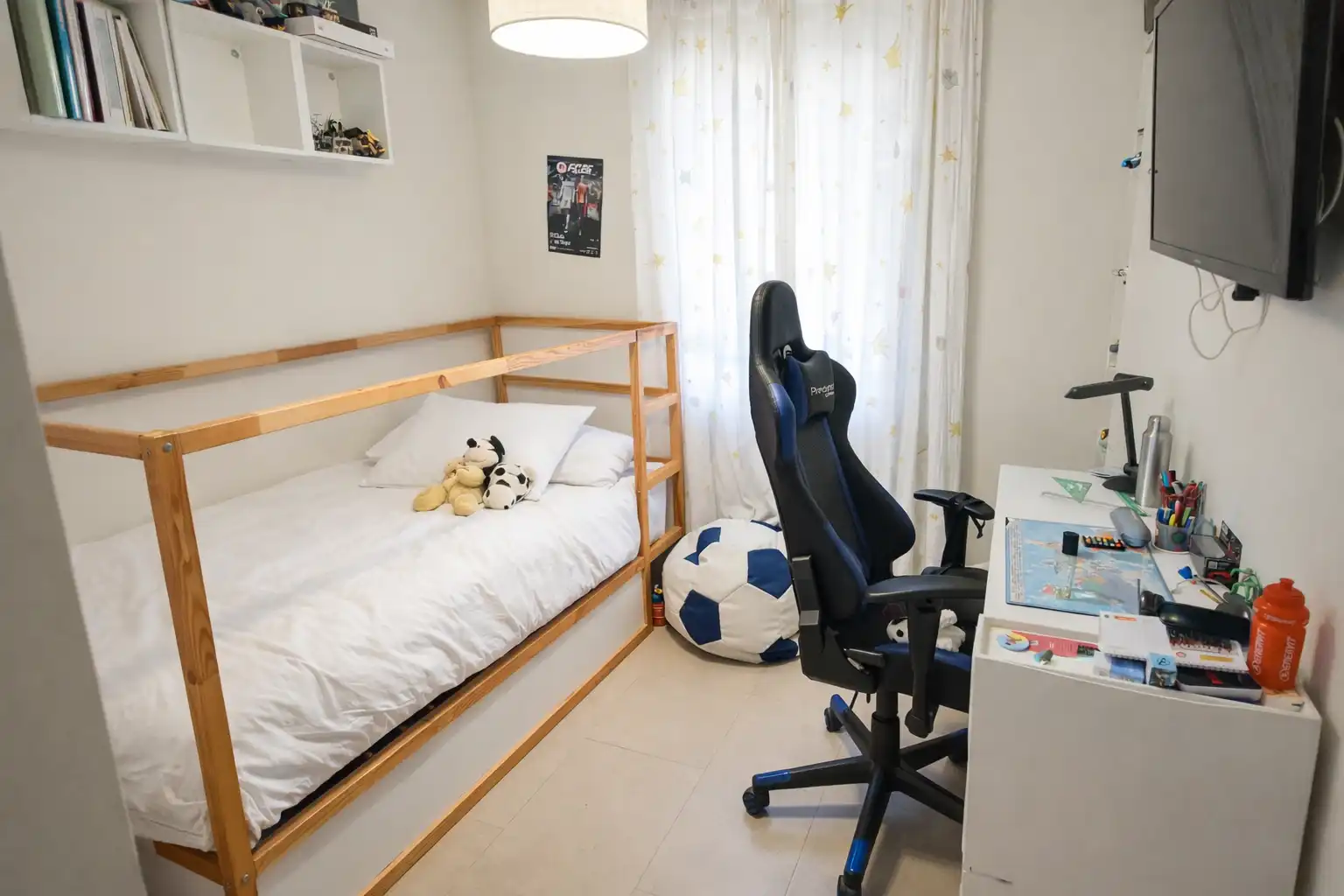 Bedroom of Houses for sale in Fuengirola