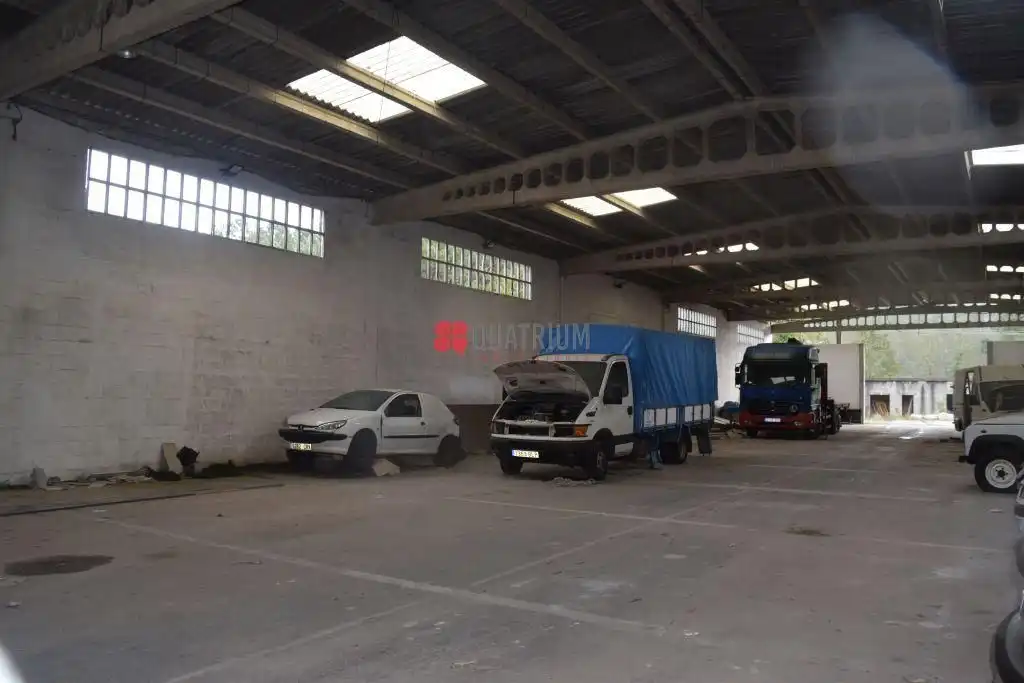Parking of Industrial buildings for sale in Vimianzo
