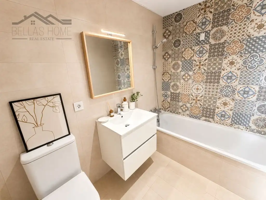 Bathroom of Attic for sale in Estepona  with Air Conditioner and Terrace