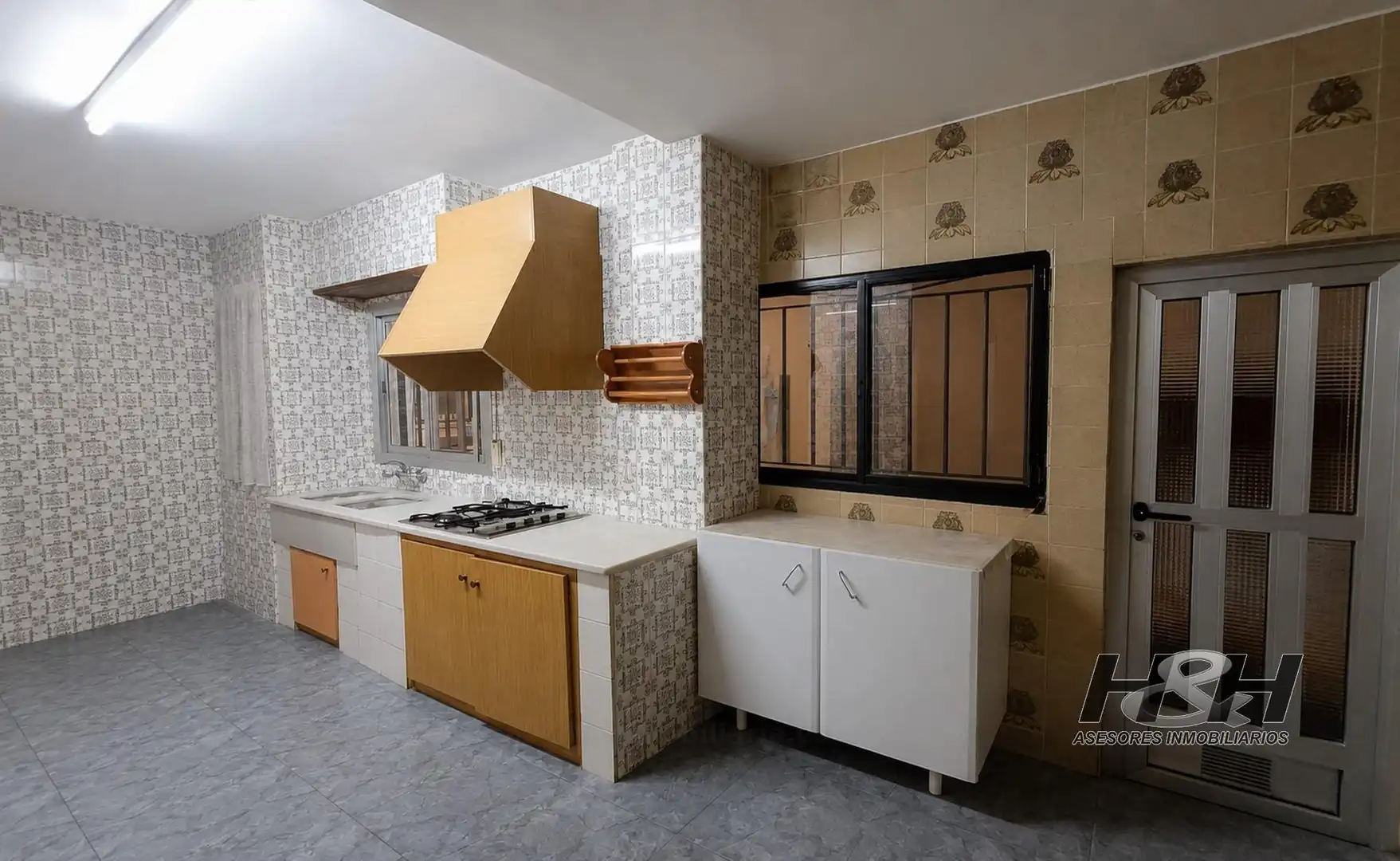 Cuina de Casa o xalet en venda en Paterna amb Aire condicionat i Terrassa