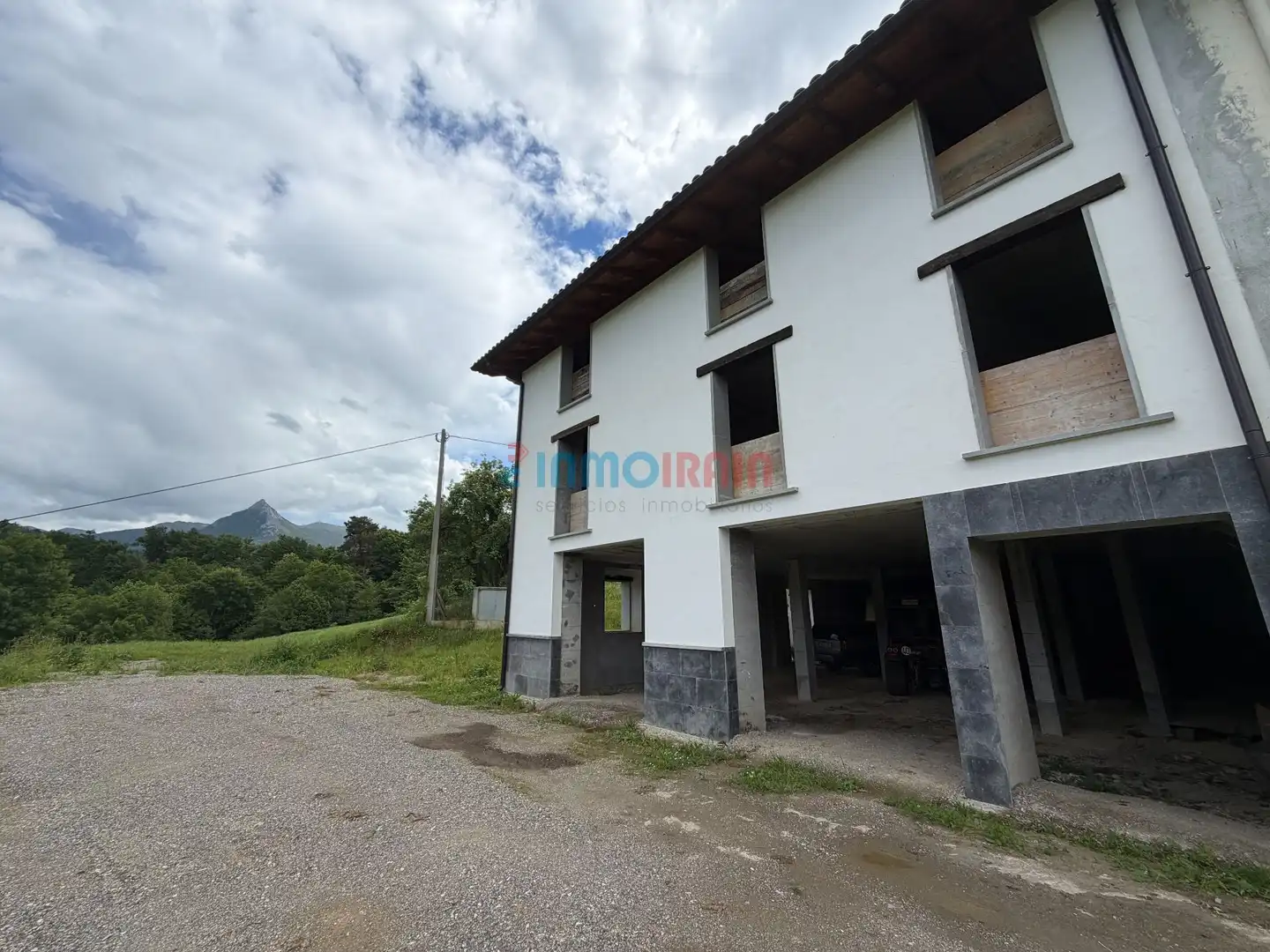 Parking de Casa o chalet en venta en Zaldibia con Jardín privado