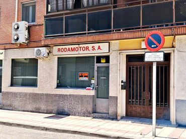 Gewerbefläche zur Miete in Calle Pizarro