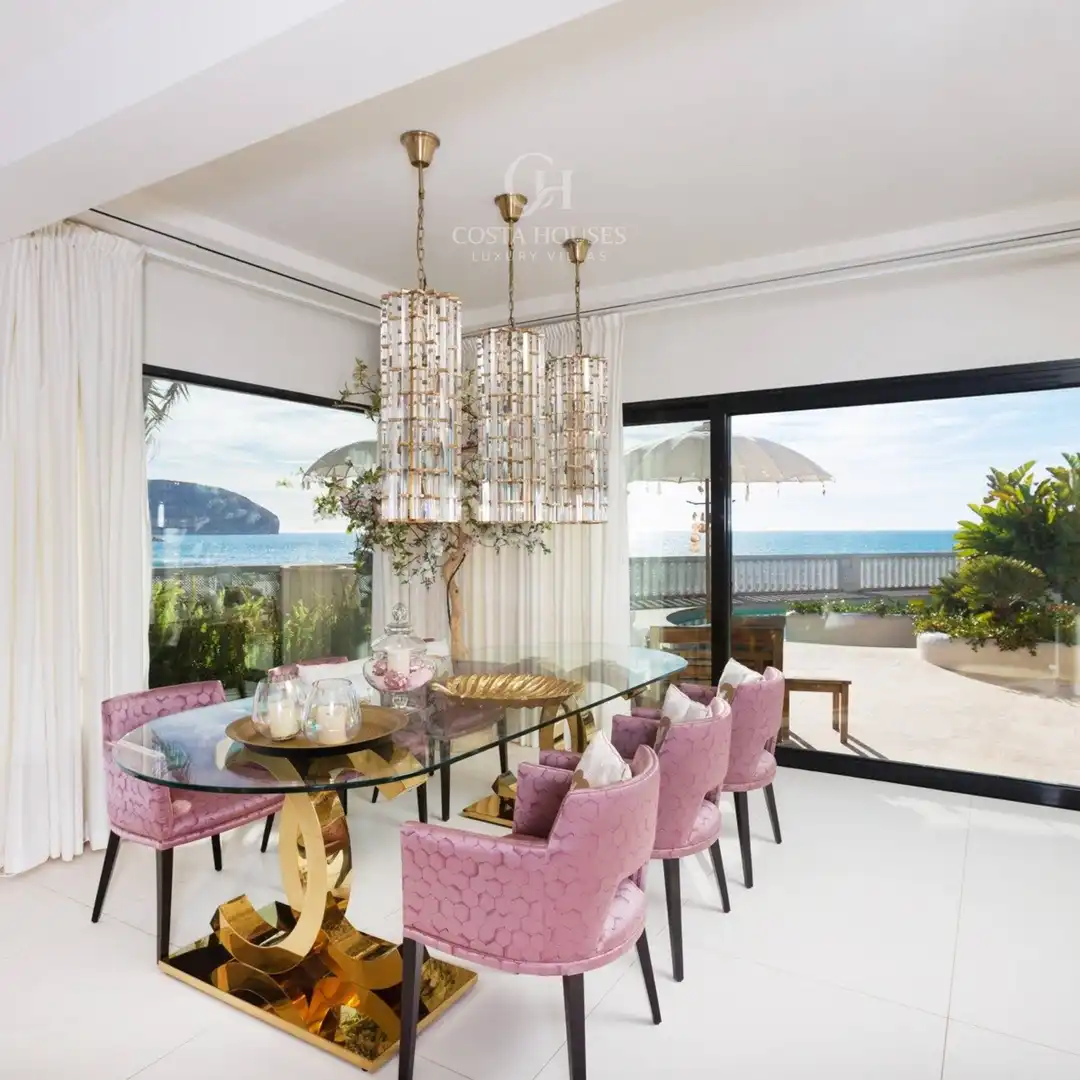 Detached house with pool for sale in Casco Urbano, imagen 8