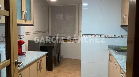 Foto 2 de Apartament en venda a Avenida Da Constitución, Boiro, A Coruña