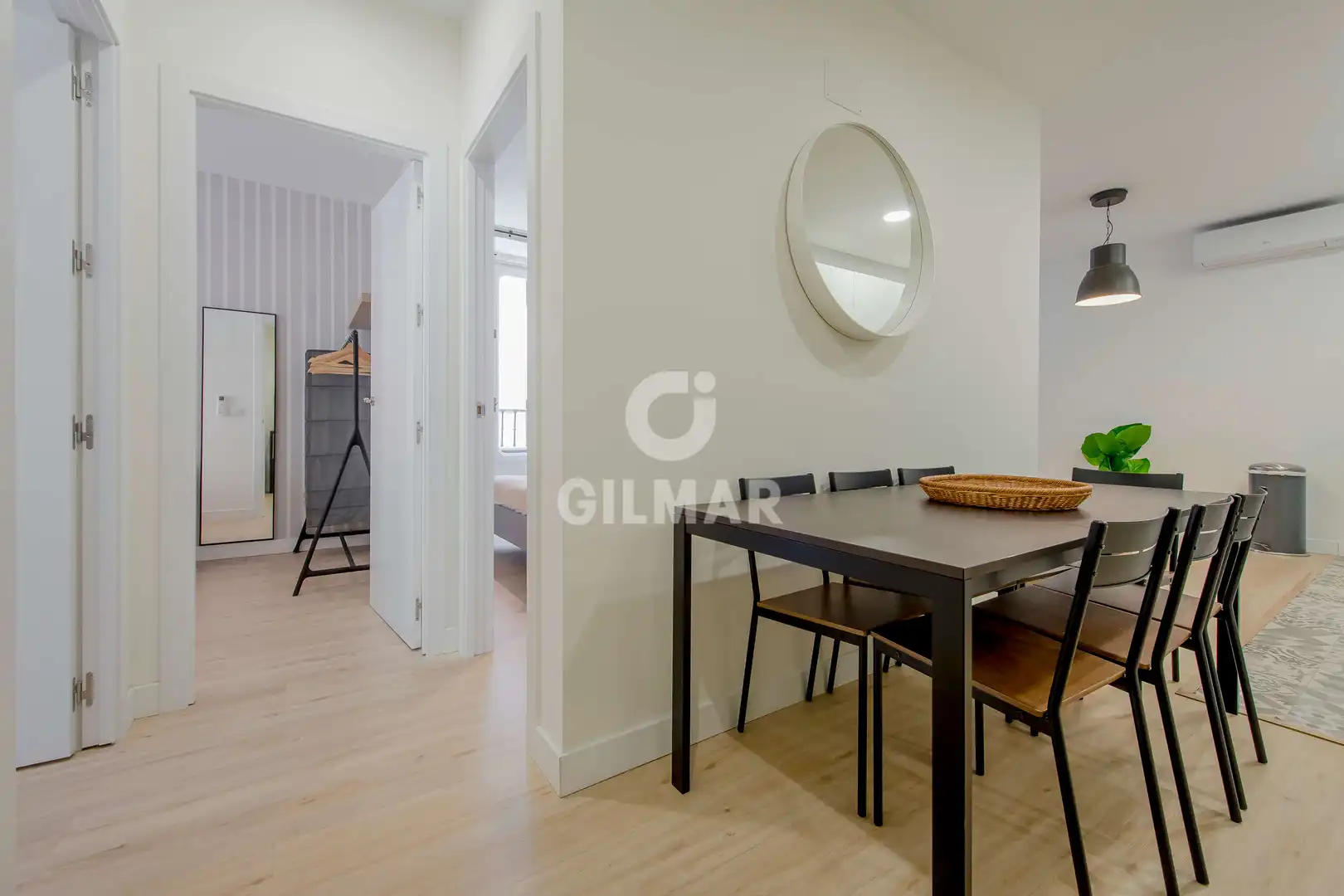 Comedor de Piso en venta en Madrid con Calefacción