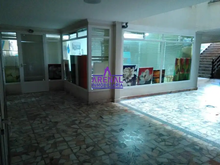 Locale commerciale in vendita a Santa Uxía de Ribeira, imagen 5
