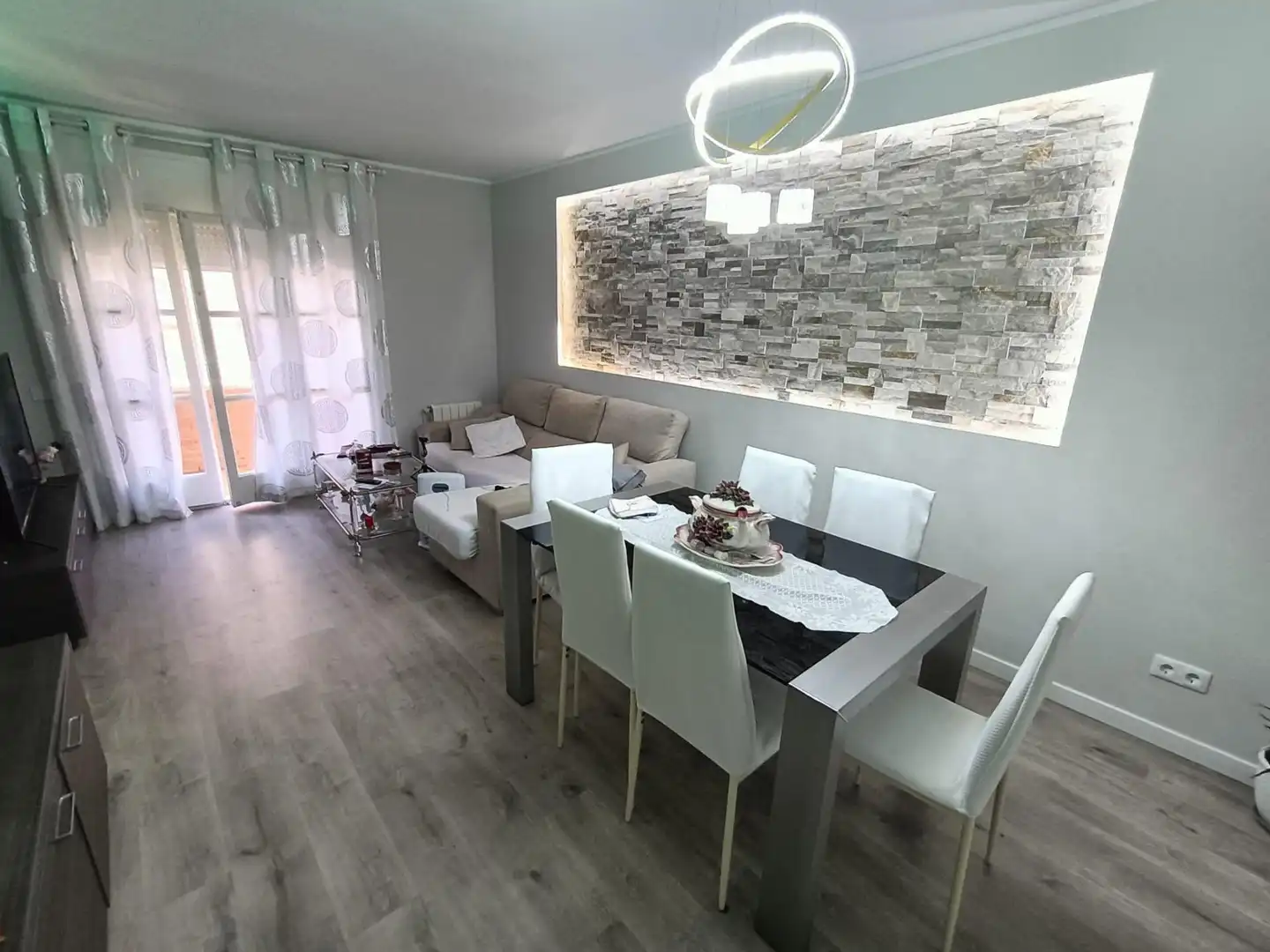 Comedor de Piso en venta en Malgrat de Mar con Parquet, Terraza y Balcón